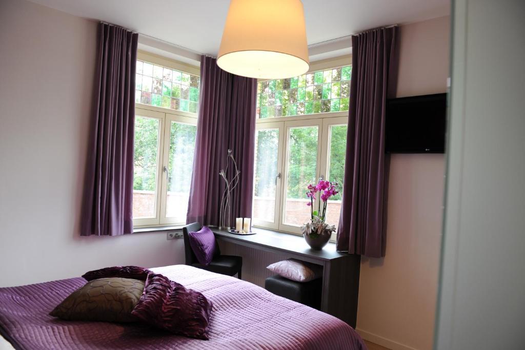 Charmehotel Villa Saporis Hasselt Rum bild